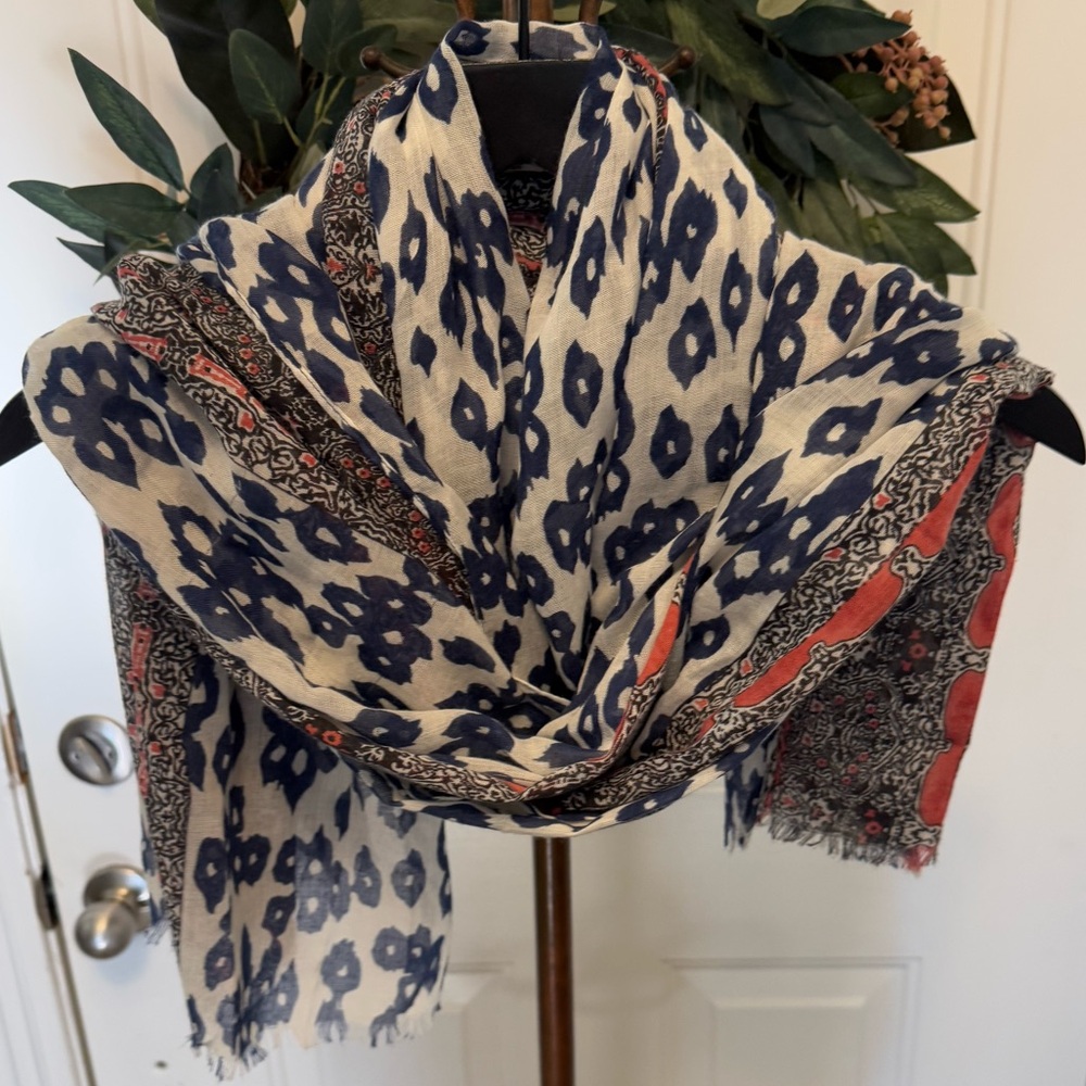 Pretty Mixed Print Leopard Print & Floral Print Long Lightweight Scarf OS